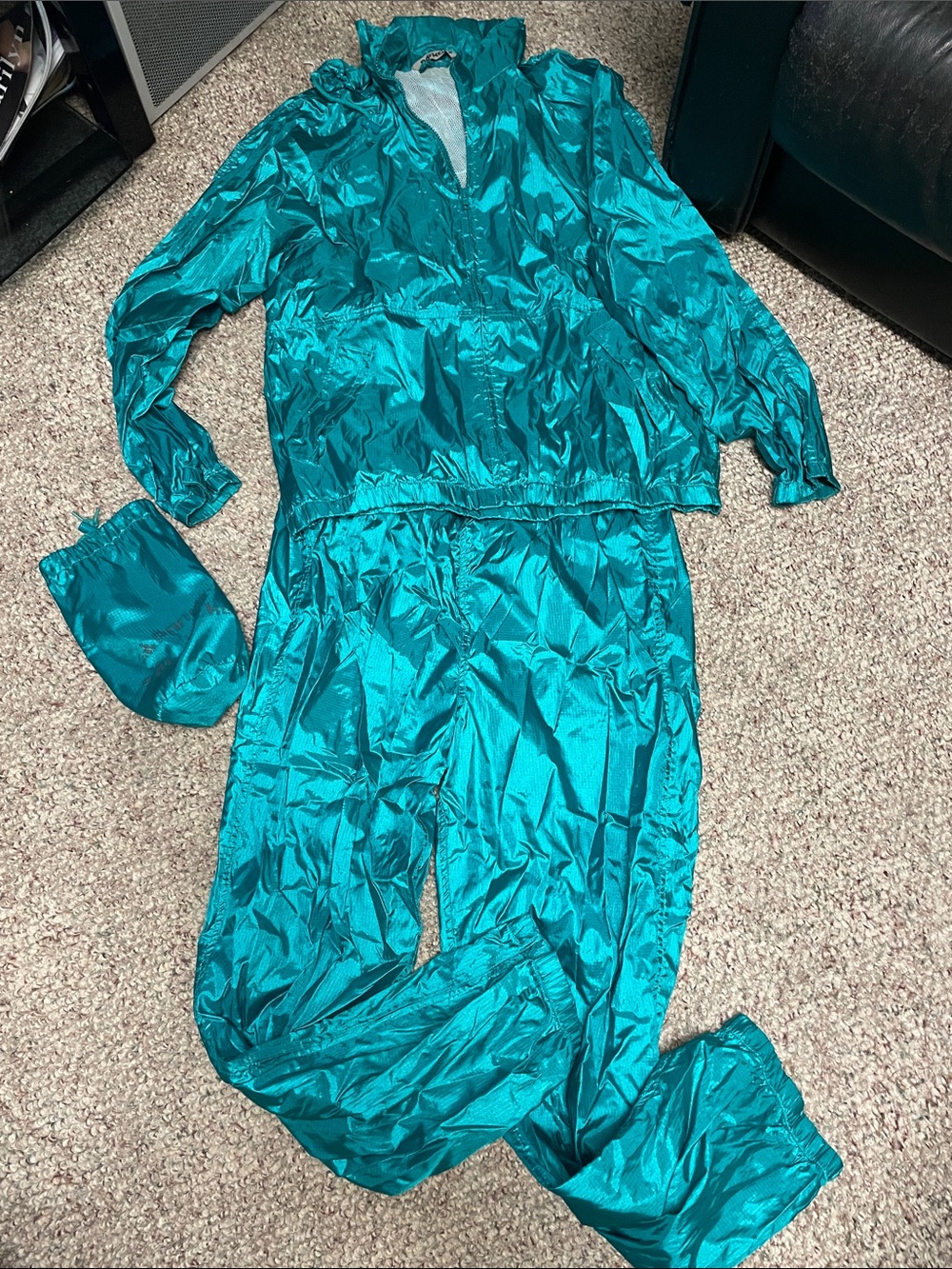 Vibtage 80s 3 pc Teal Wind suit mens Pants, coat and bag